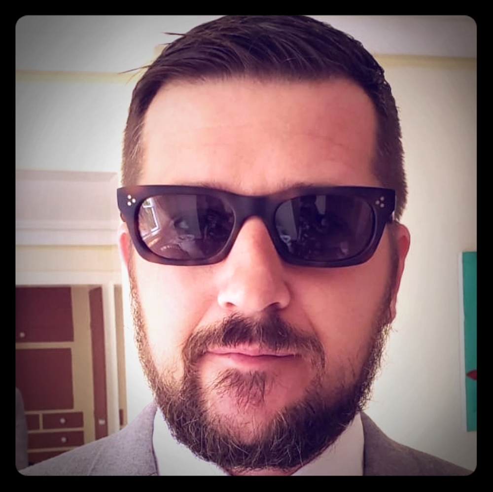 Meet your Posher, Jason